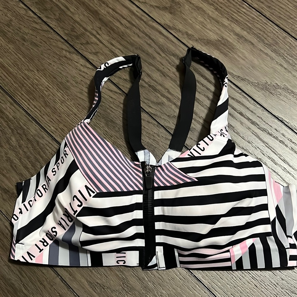 Victoria Secret sports bra